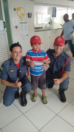 BOMBEIROS CIVIS DO ESTADO DO GOIS VISITAM HOSPITAL DO CNCER